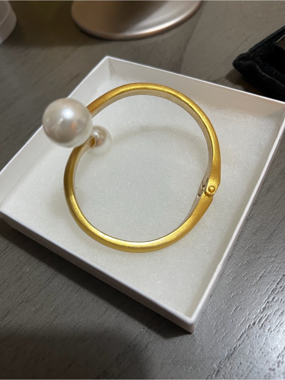 Bangle Accessory Matte Gold with Pearl✨ - Picture 3 of 7